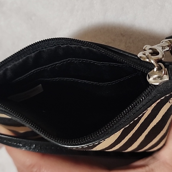 NWT Coach Zebra Print Wristlet - Picture 4 of 5